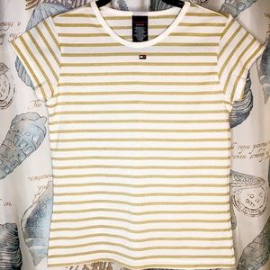 3 for $25!!! Tommy Hilfiger T-shirt, size Medium.